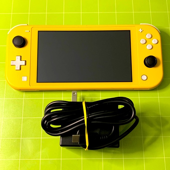 Nintendo Other - 🔥 Nintendo Switch 32GB Lite YELLOW 🔥